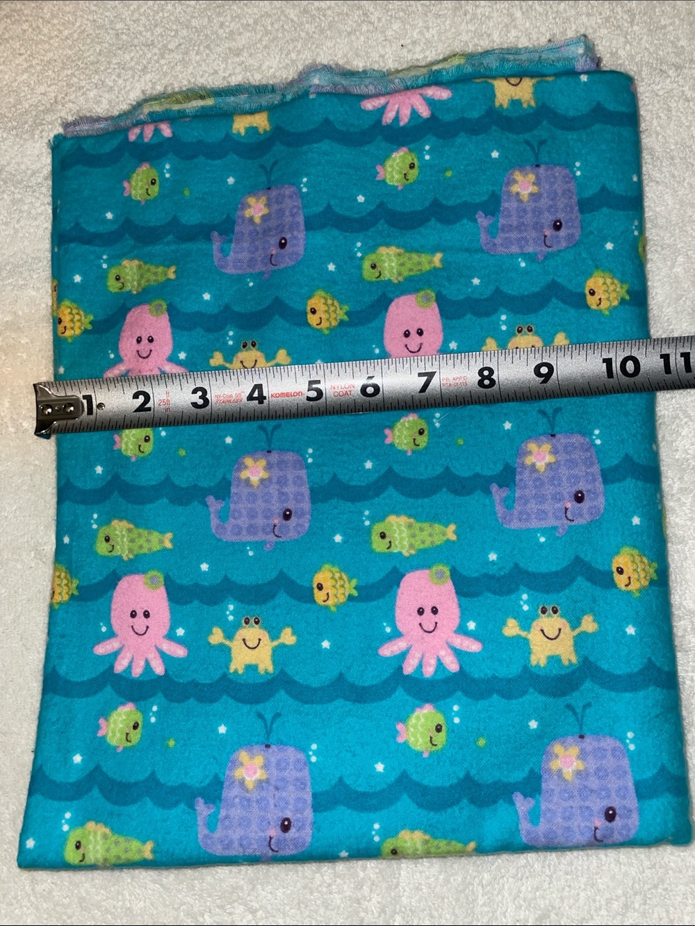 4-5 LB MIXED KIDS FABRIC BUNDLE • USABLE PIECES • CRAFT & SEWING D6 - Picture 11 of 11